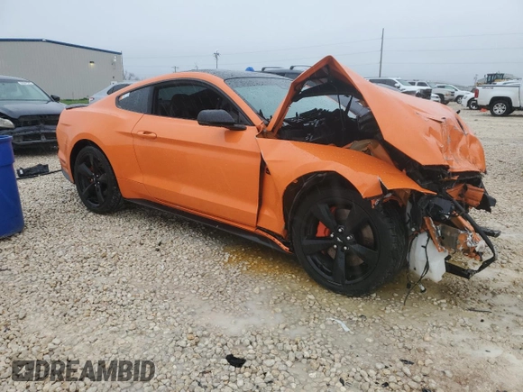 2021 Ford Mustang GT z VIN 1FA6P8CF9M5101492, wystawiony jako Copart lot #45208895 z przebiegiem Nie podano mil oraz Szkody całkowita. Historia ofert i sprzedaży dostępna na DreamBid. Obrazek 4.