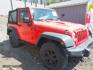 2013 Jeep Wrangler Sahara with VIN 1C4AJWBG8DL581783, listed as a IAAI auction lot 42126522 with 40,101 mi miles. Bid and sale history available at carsss.com. Image 1.