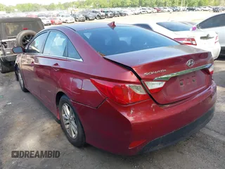 2014 Hyundai Sonata GLS z VIN 5NPEB4AC4EH865502, wystawiony jako IAAI lot #42086730 z przebiegiem 223 622 mil mil oraz . Historia ofert i sprzedaży dostępna na DreamBid. Obrazek 3.