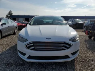 2017 Ford Fusion SE with VIN 3FA6P0HD0HR167280, listed as a Copart auction lot 60931395 with 135,088 mi miles and Clean title. Bid and sale history available at DreamBid. Image 5.