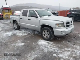 2011 Ram Dakota Bighorn/Lonestar with VIN 1D7RW3GK4BS662921, listed as a IAAI auction lot 41231333 with 190,634 mi miles. Bid and sale history available at carsss.com. Image 1.