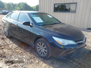 2017 Toyota Camry XLE z VIN 4T1BF1FK0HU670525, wystawiony jako IAAI lot #42277984 z przebiegiem 149 225 mil mil oraz . Historia ofert i sprzedaży dostępna na DreamBid. Obrazek 1.