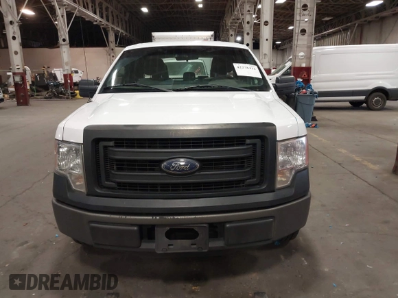 2014 Ford F-150 XL z VIN 1FTFX1CF5EKG53334, wystawiony jako IAAI lot #42278412 z przebiegiem 172 450 mil mil oraz . Historia ofert i sprzedaży dostępna na DreamBid. Obrazek 13.