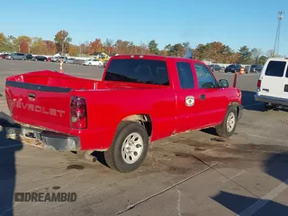 2006 Chevrolet Silverado 1500 Work Truck with VIN 1GCEC19X56Z256965, listed as a IAAI auction lot 40653848 with 254,976 mi miles. Bid and sale history available at carsss.com. Image 4.