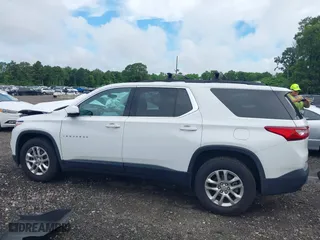 2020 Chevrolet Traverse LT Cloth with VIN 1GNEVGKW7LJ228293, listed as a IAAI auction lot 39733566 with 43,312 mi miles. Bid and sale history available at carsss.com. Image 13.