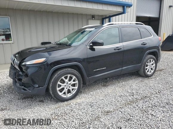 2017 Jeep Cherokee Latitude z VIN 1C4PJLCS8HW554373, wystawiony jako Copart lot #56988155 z przebiegiem 102 936 mil mil oraz Szkoda całkowita • Salvage title. Historia ofert i sprzedaży dostępna na DreamBid. Obrazek 1.