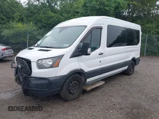 2017 Ford Transit Passenger XL с VIN 1FBZX2CM8HKA04024, выставлен на аукционе IAAI как лот 42264367 с пробегом 142 100 миль миль и . История ставок и продаж доступна на DreamBid. Изображение 18.