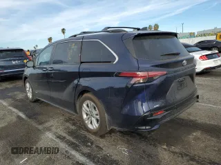 2021 Toyota Sienna XSE with VIN 5TDDSKFC6MS018241, listed as a Copart auction lot 89412525 with 34,294 mi miles and Salvage Title. Bid and sale history available at carsss.com. Image 2.