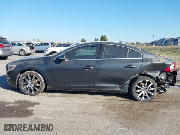 2016 Volvo S60 T6 Drive-E with VIN YV149MFK6G2395690, listed as a IAAI auction lot 40634896 with 130,833 mi miles. Bid and sale history available at carsss.com. Image 14.
