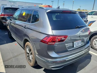 2024 Volkswagen Tiguan SE z VIN 3VV3B7AX7RM106937, wystawiony jako IAAI lot #42845192 z przebiegiem 32 134 mil mil oraz . Historia ofert i sprzedaży dostępna na DreamBid. Obrazek 48.