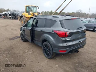 2019 Ford Escape SE with VIN 1FMCU0GDXKUB29364, listed as a IAAI auction lot 41673950 with 65,722 mi miles. Bid and sale history available at carsss.com. Image 3.