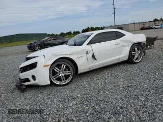 2013 Chevrolet Camaro LT z VIN 2G1FB1E36D9166377, wystawiony jako Copart lot #58675605 z przebiegiem 253 734 mil mil oraz Szkoda całkowita • Salvage title. Historia ofert i sprzedaży dostępna na DreamBid. Obrazek 1.