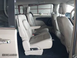 2013 Chrysler Town & Country Touring-L with VIN 2C4RC1CG1DR722666, listed as a IAAI auction lot 41735764 with 148,280 mi miles. Bid and sale history available at carsss.com. Image 8.