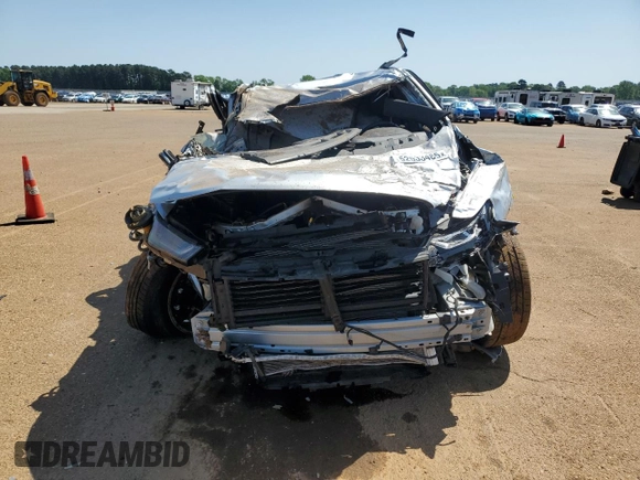 2022 Chevrolet Traverse LT Cloth z VIN 1GNERGKWXNJ117860, wystawiony jako Copart lot #52533485 z przebiegiem Nie podano mil oraz Szkoda całkowita • Salvage title. Historia ofert i sprzedaży dostępna na DreamBid. Obrazek 12.