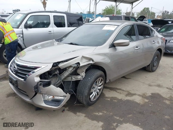 2013 Nissan Altima 2.5 SL with VIN 1N4AL3AP0DN528208, listed as a IAAI auction lot 41895288 with 113,119 mi miles. Bid and sale history available at carsss.com. Image 2.