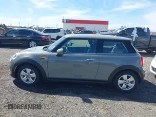 2019 MINI Hardtop Cooper with VIN WMWXP5C55K2H29830, listed as a IAAI auction lot 41808669 with 60,588 mi miles and . Bid and sale history available at DreamBid. Image 14.