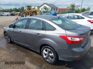 2013 Ford Focus SE z VIN 1FADP3F24DL104718, wystawiony jako IAAI lot #42206680 z przebiegiem Nie podano mil oraz . Historia ofert i sprzedaży dostępna na DreamBid. Obrazek 3.