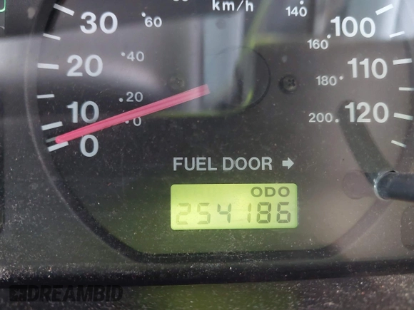 1998 Isuzu Trooper S with VIN JACDJ58XXW7916695, listed as a IAAI auction lot 42135639 with 254,186 mi miles and . Bid and sale history available at DreamBid. Image 7.