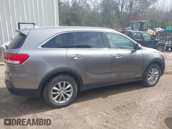 2018 Kia Sorento LX with VIN 5XYPGDA36JG403695, listed as a IAAI auction lot 42018100 with 111,059 mi miles. Bid and sale history available at carsss.com. Image 13.