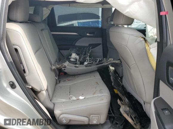 2018 Toyota Highlander SE with VIN 5TDKZRFH9JS280273, listed as a Copart auction lot 51214975 with Not provided miles and Salvage title. Bid and sale history available at DreamBid. Image 11.