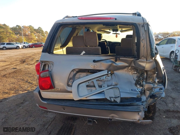 2005 Toyota Sequoia SR5 with VIN 5TDZT34A75S255459, listed as a IAAI auction lot 41055847 with 1 mi miles. Bid and sale history available at carsss.com. Image 6.