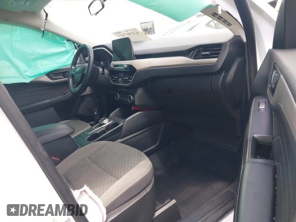2022 Ford Escape SE with VIN 1FMCU0G69NUB93014, listed as a IAAI auction lot 42190747 with 133,828 mi miles and . Bid and sale history available at DreamBid. Image 5.
