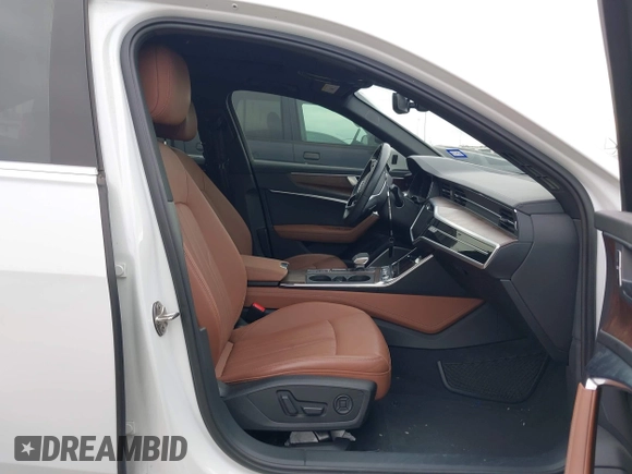 2019 Audi A6 Prestige with VIN WAUM2AF26KN042444, listed as a IAAI auction lot 41174343 with 52,322 mi miles. Bid and sale history available at carsss.com. Image 5.