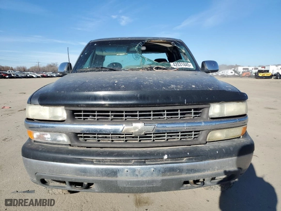 2001 Chevrolet Silverado 1500 LS with VIN 1GCEK19V11E264207, listed as a Copart auction lot 42031445 with 0 mi miles and Clean Title. Bid and sale history available at carsss.com. Image 5.