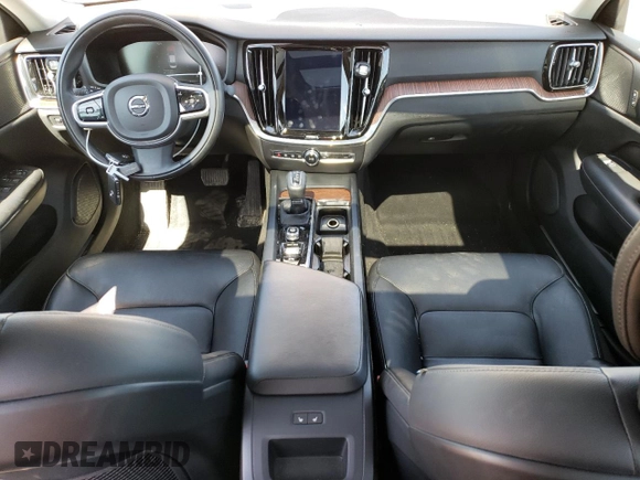 2020 Volvo S60 Momentum with VIN 7JRA22TK1LG060177, listed as a Copart auction lot 47666584 with 28,520 mi miles. Bid and sale history available at carsss.com. Image 8.