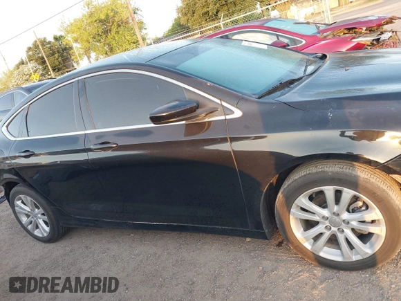 2016 Chrysler 200 Touring z VIN 1C3CCCFB0GN195422, wystawiony jako IAAI lot #42003395 z przebiegiem 159 185 mil mil oraz . Historia ofert i sprzedaży dostępna na DreamBid. Obrazek 14.