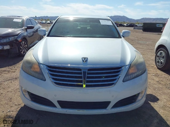 2014 Hyundai Equus Ultimate with VIN KMHGH4JH8EU080789, listed as a IAAI auction lot 41781207 with NaN miles. Bid and sale history available at carsss.com. Image 12.