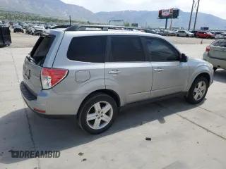 2010 Subaru Forester X Premium с VIN JF2SH6CC2AH761627, выставлен на аукционе Copart как лот 54552485 с пробегом 86 400 миль миль и Списание • Salvage title. История ставок и продаж доступна на DreamBid. Изображение 3.