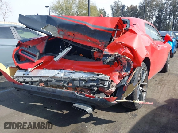 2016 Dodge Challenger R/T Scat Pack z VIN 2C3CDZFJXGH351790, wystawiony jako IAAI lot #41459795 z przebiegiem 69 129 mil mil oraz . Historia ofert i sprzedaży dostępna na DreamBid. Obrazek 6.