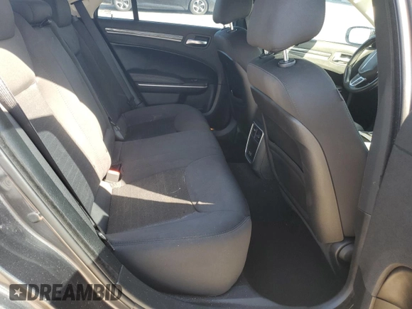 2019 Chrysler 300 Touring with VIN 2C3CCAAG6KH556001, listed as a Copart auction lot 44787485 with 183,323 mi miles and Non Repairable. Bid and sale history available at carsss.com. Image 10.