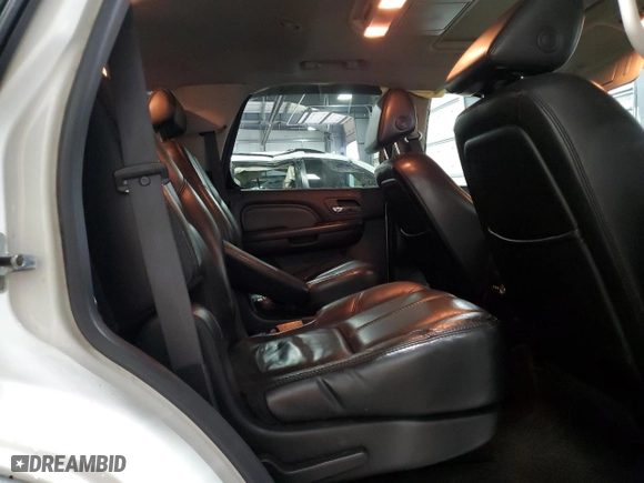 2007 GMC Yukon Denali with VIN 1GKFK63827J252365, listed as a Copart auction lot 71965744 with 177,332 mi miles and Salvage Title. Bid and sale history available at carsss.com. Image 11.