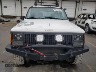 1996 Jeep Cherokee Sport with VIN 1J4FJ68S9TL284984, listed as a Copart auction lot 86307644 with 136,142 mi miles and Salvage Title. Bid and sale history available at carsss.com. Image 5.