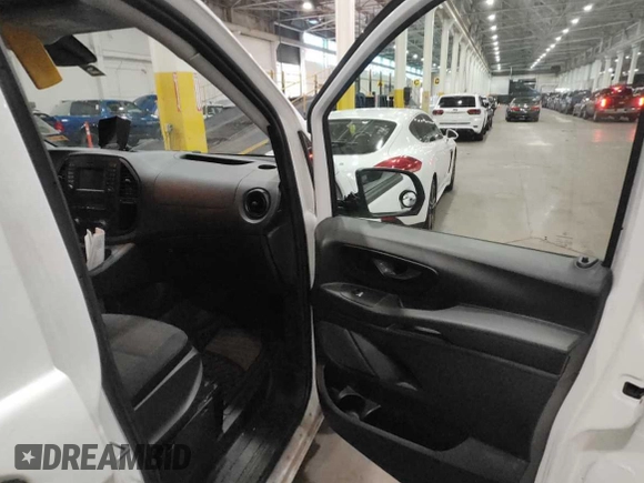 2016 Mercedes-Benz Metris Cargo with VIN WD3PG2EA5G3143004, listed as a IAAI auction lot 42810082 with 124,681 mi miles and . Bid and sale history available at DreamBid. Image 16.