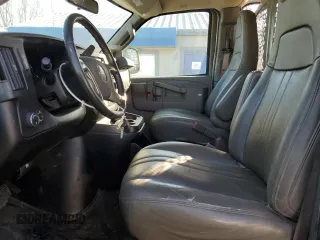 2019 GMC Savana Cargo Van with VIN 1GTW7AFGXK1348515, listed as a Copart auction lot 43860155 with 202,157 mi miles and Salvage Title. Bid and sale history available at carsss.com. Image 7.