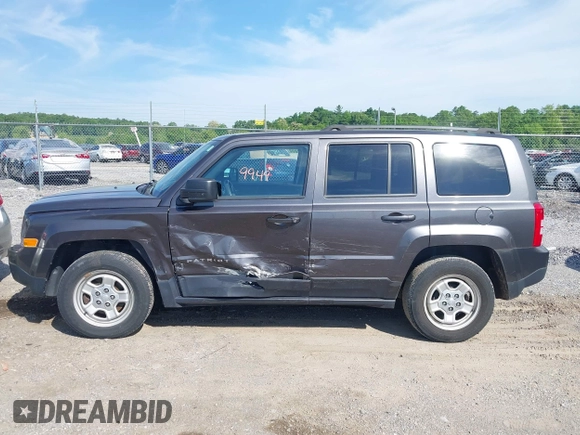 2017 Jeep Patriot Sport z VIN 1C4NJPBB1HD172598, wystawiony jako IAAI lot #42209949 z przebiegiem 65 560 mil mil oraz . Historia ofert i sprzedaży dostępna na DreamBid. Obrazek 14.