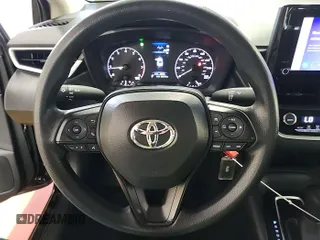 2024 Toyota Corolla LE z VIN 5YFB4MDEXRP128517, wystawiony jako IAAI lot #42852699 z przebiegiem 36 111 mil mil oraz . Historia ofert i sprzedaży dostępna na DreamBid. Obrazek 27.