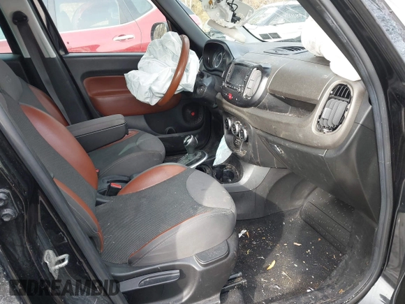 2014 FIAT 500L Trekking with VIN ZFBCFADH2EZ007992, listed as a IAAI auction lot 41660545 with 177,863 mi miles and . Bid and sale history available at DreamBid. Image 5.