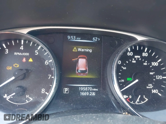 2016 Nissan Rogue SV with VIN 5N1AT2MV5GC781986, listed as a IAAI auction lot 41917919 with 195,870 mi miles. Bid and sale history available at carsss.com. Image 7.