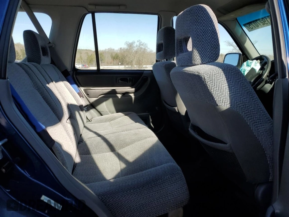 1998 Honda CR-V LX with VIN JHLRD2846WC012372, listed as a Copart auction lot 41927075 with 195,082 mi miles and Salvage Title. Bid and sale history available at carsss.com. Image 11.
