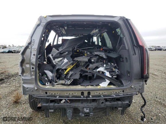 2021 Cadillac Escalade Premium Luxury Platinum with VIN 1GYS4DKL7MR462059, listed as a Copart auction lot 83864424 with 0 mi miles and Salvage Title. Bid and sale history available at carsss.com. Image 6.