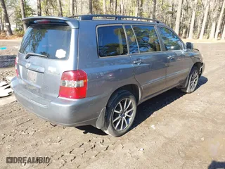2007 Toyota Highlander with VIN JTEHD21A070048453, listed as a IAAI auction lot 41535478 with 220,898 mi miles. Bid and sale history available at carsss.com. Image 4.