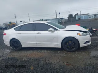 2016 Ford Fusion SE with VIN 3FA6P0H97GR375120, listed as a IAAI auction lot 41899285 with 143,933 mi miles and . Bid and sale history available at carsss.com. Image 13.