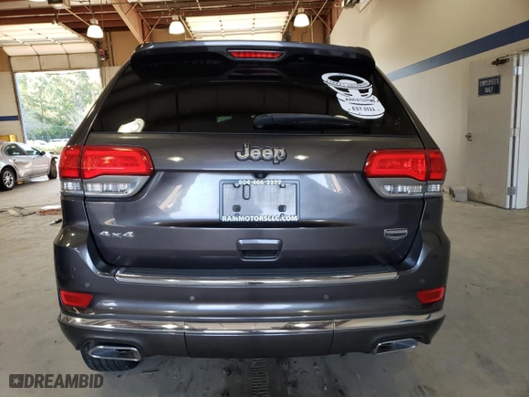 2014 Jeep Grand Cherokee Summit with VIN 1C4RJFJG5EC388545, listed as a Copart auction lot 68284754 with 189,897 mi miles and Salvage Title. Bid and sale history available at carsss.com. Image 6.