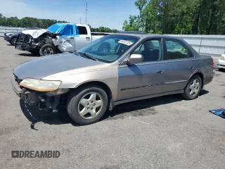 2000 Honda Accord EX с VIN 1HGCG1651YA085715, выставлен на аукционе Copart как лот 56040745 с пробегом 316 369 миль миль и Списание • Salvage title. История ставок и продаж доступна на DreamBid. Изображение 1.
