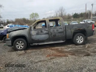 2011 GMC Sierra 1500 SLE z VIN 3GTP2VE3XBG325620, wystawiony jako Copart lot #54293795 z przebiegiem Nie podano mil oraz Nie do naprawy • Non repairable. Historia ofert i sprzedaży dostępna na DreamBid. Obrazek 1.
