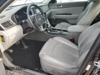 2016 Kia Optima EX z VIN 5XXGU4L30GG058389, wystawiony jako Copart lot #49993295 z przebiegiem 78 445 mil mil oraz Szkoda całkowita • Salvage title. Historia ofert i sprzedaży dostępna na DreamBid. Obrazek 7.